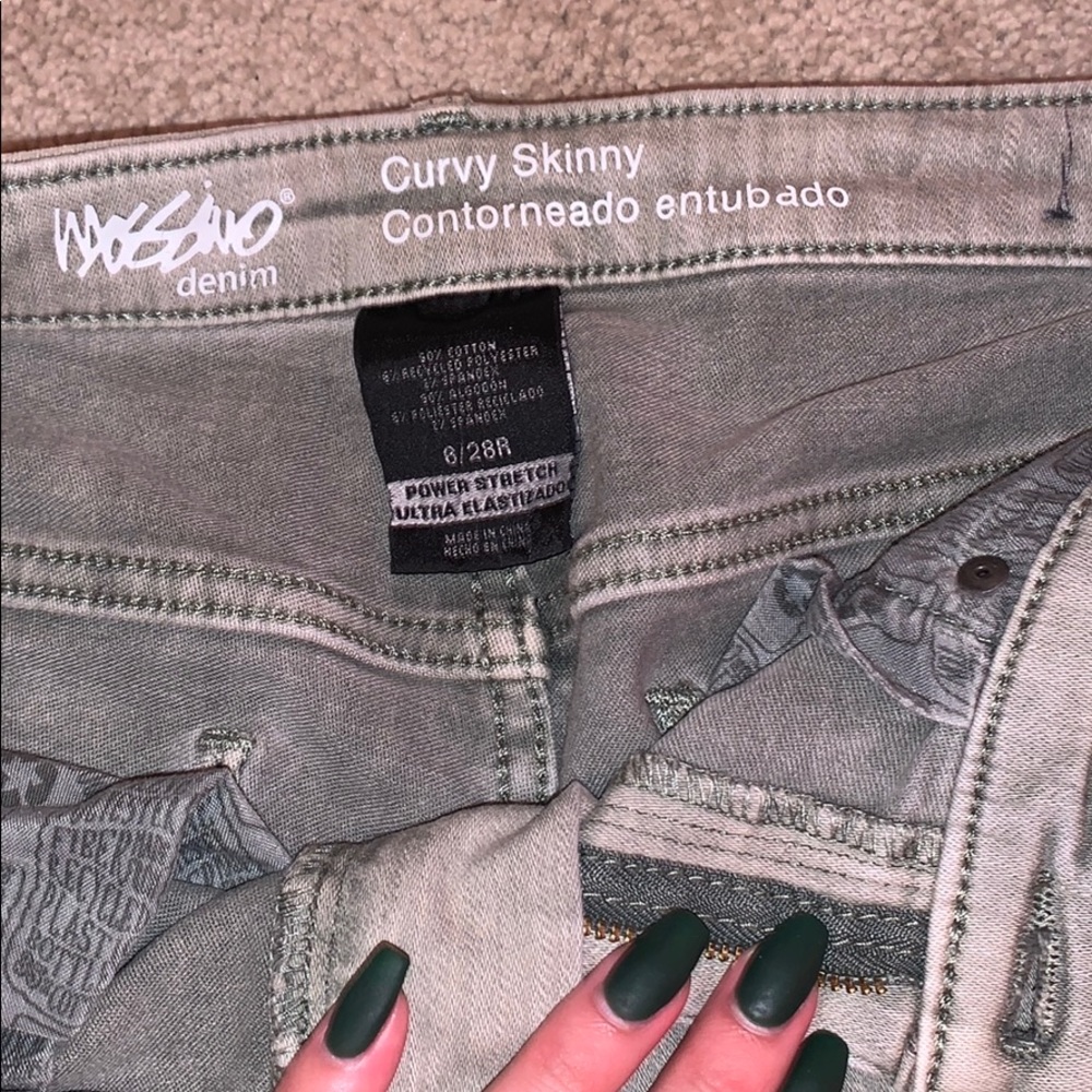 Jeans - Picture 3 of 3